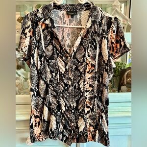Tamara H. Women’s Snake-Print Short Sleeve V-Neck Blouse — Black & Tan